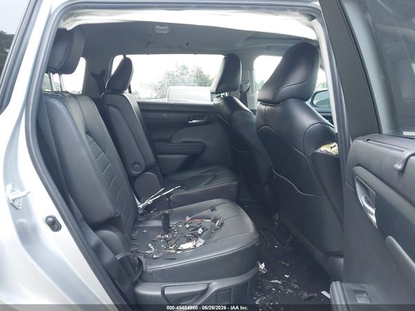 2024 TOYOTA HIGHLANDER XLE