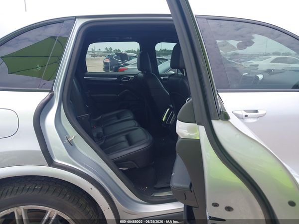 2018 PORSCHE CAYENNE PLATINUM EDITION