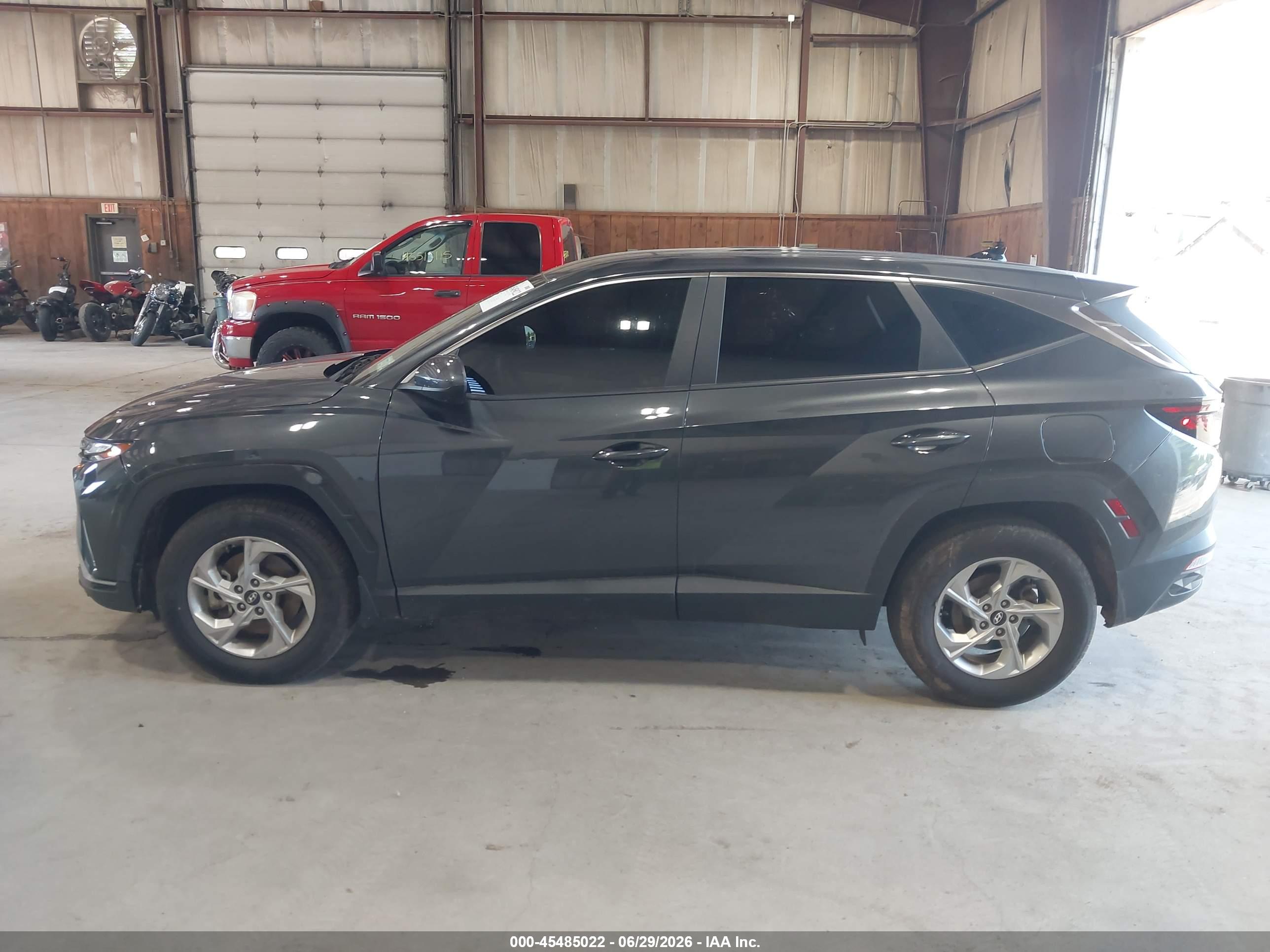 2024 HYUNDAI TUCSON SE