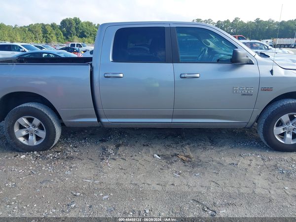 2020 RAM 1500 CLASSIC SLT  4X4 6'4 BOX