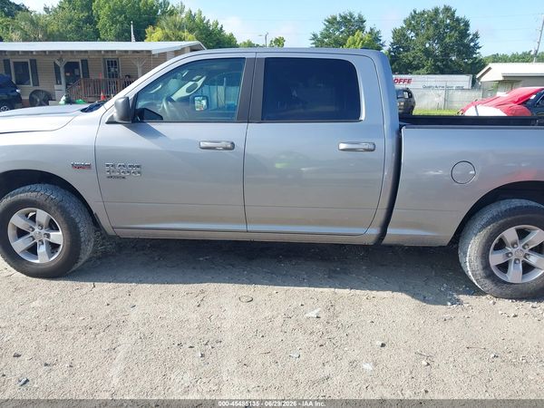 2020 RAM 1500 CLASSIC SLT  4X4 6'4 BOX