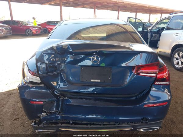 2019 MERCEDES-BENZ A 220 A220