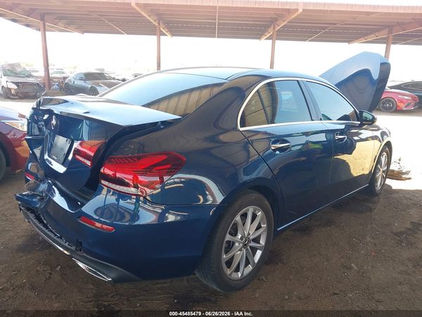 2019 MERCEDES-BENZ A 220 A220