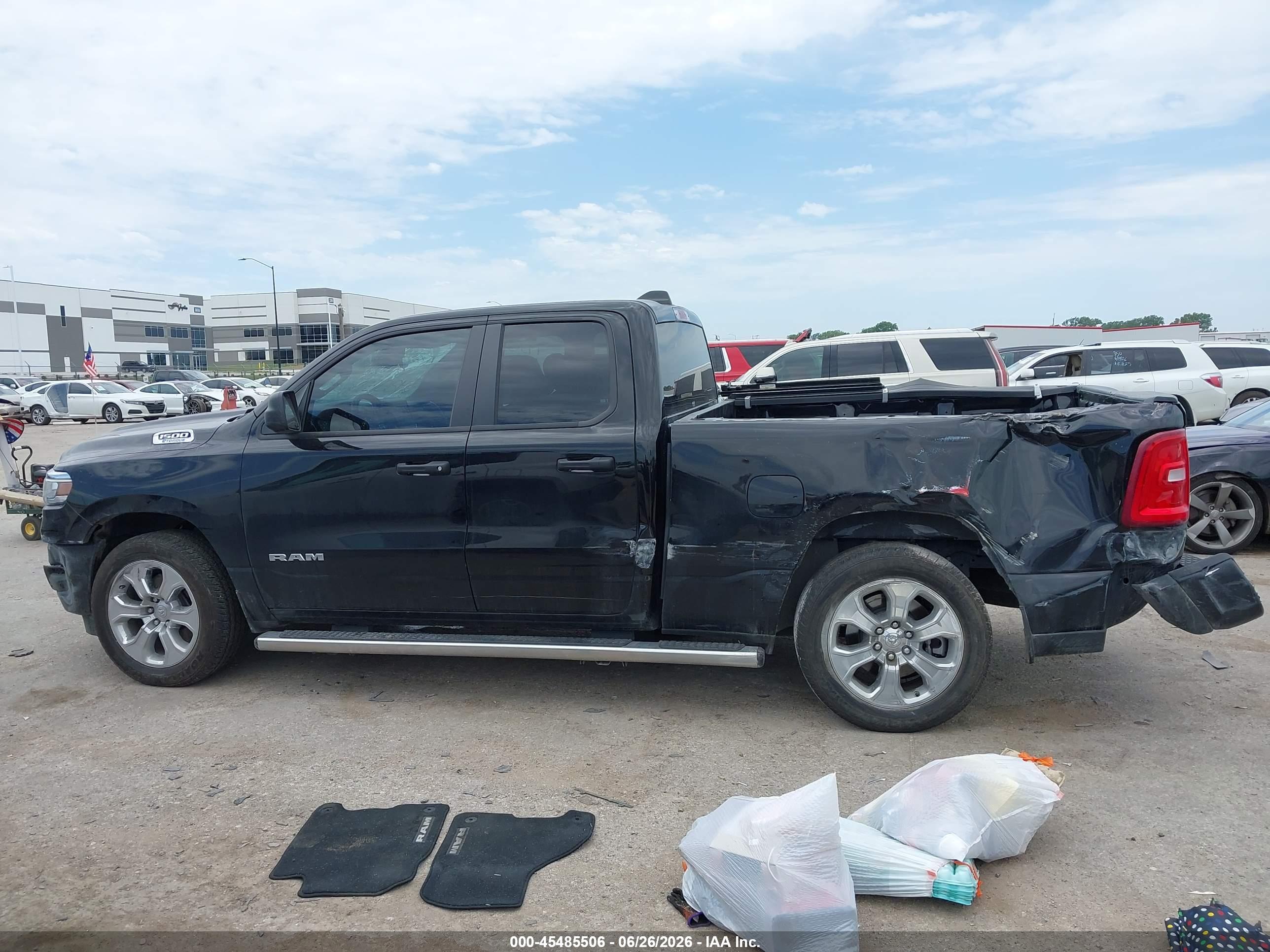 2025 RAM 1500 HFE  4X2 6'4 BOX