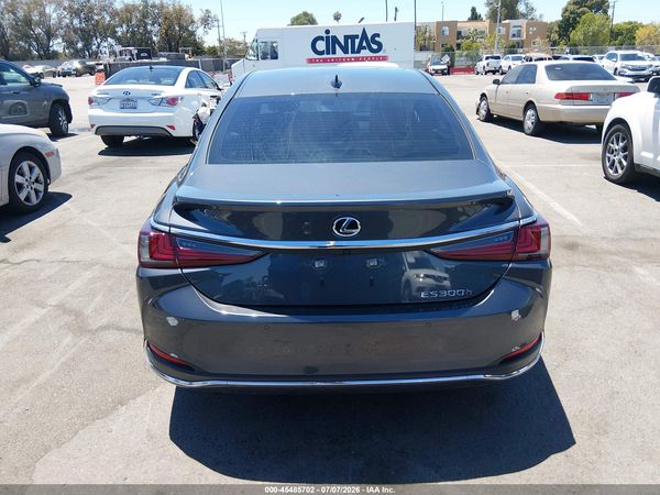 2025 LEXUS ES 300H LUXURY