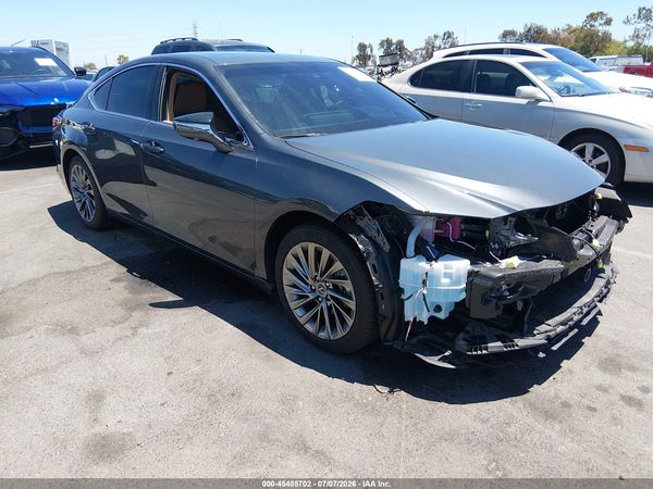 2025 LEXUS ES 300H LUXURY