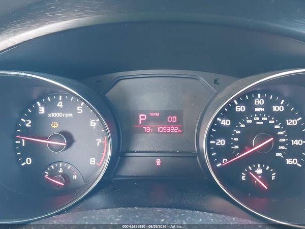 2016 KIA SEDONA LX