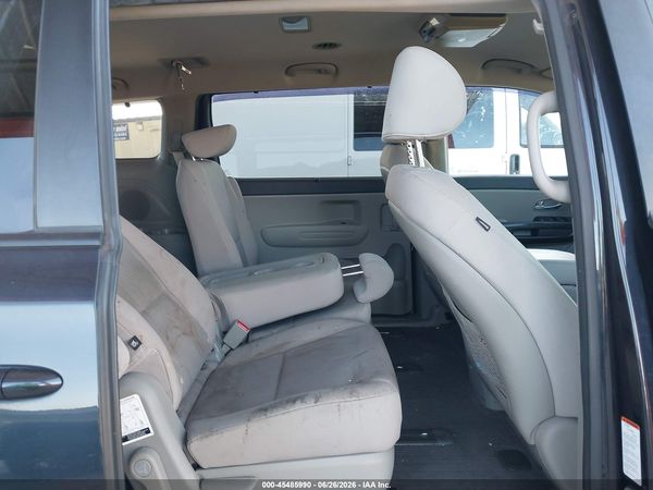 2016 KIA SEDONA LX