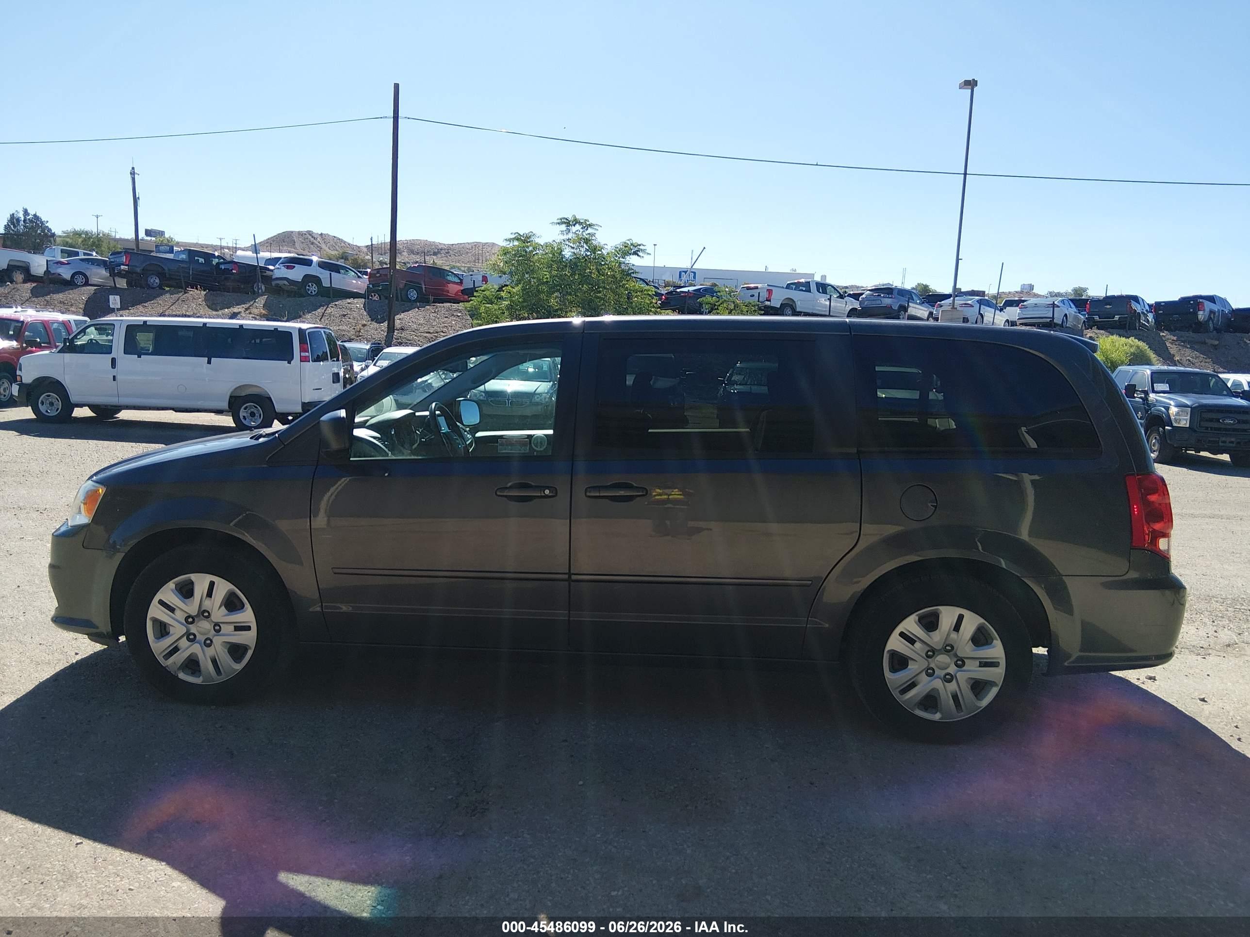 2017 DODGE GRAND CARAVAN SE