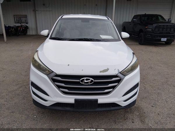 2018 HYUNDAI TUCSON SE