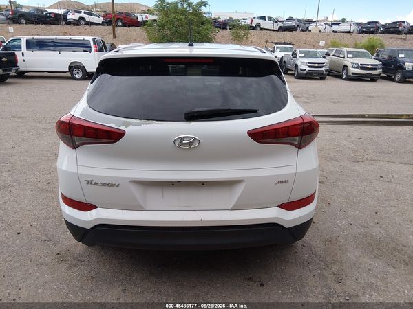 2018 HYUNDAI TUCSON SE