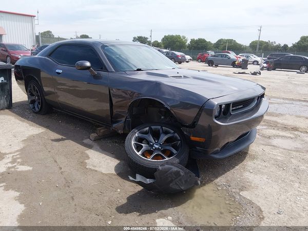 2014 DODGE CHALLENGER SXT