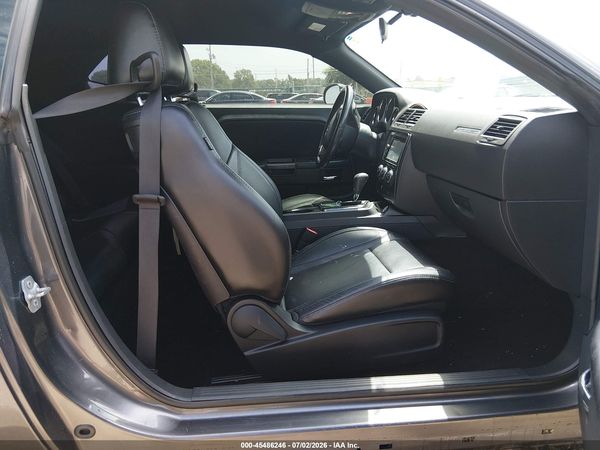 2014 DODGE CHALLENGER SXT