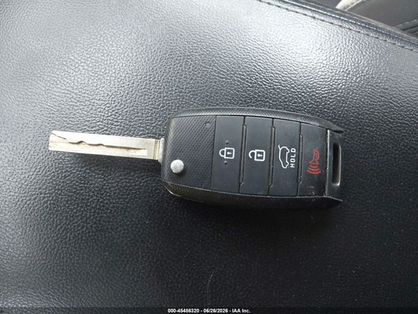 2019 KIA SORENTO 2.4L LX