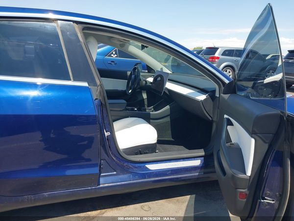 2018 TESLA MODEL 3 LONG RANGE/PERFORMANCE