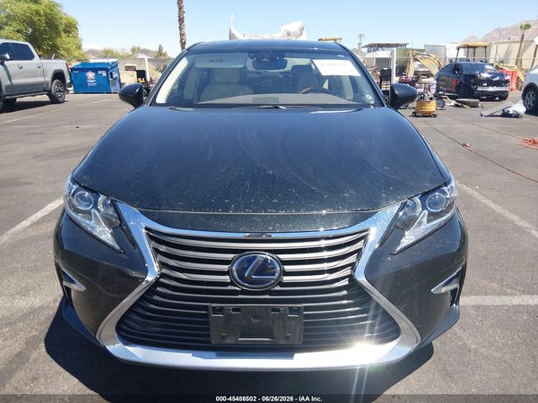 2016 LEXUS ES 300H