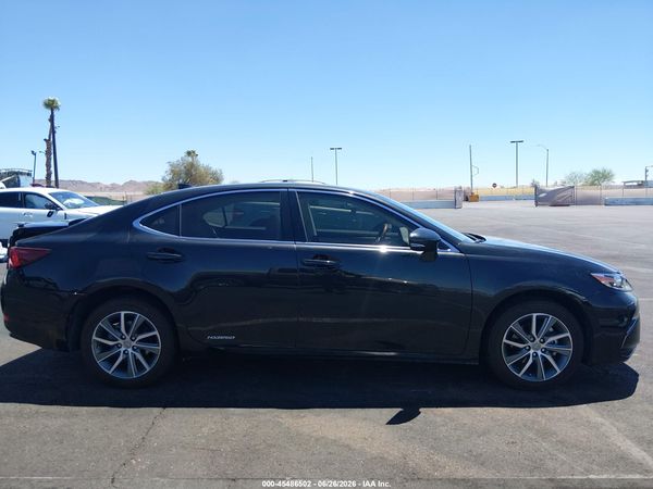 2016 LEXUS ES 300H