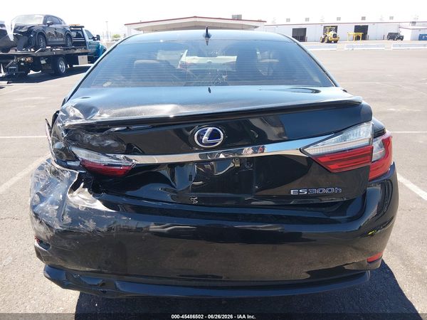 2016 LEXUS ES 300H