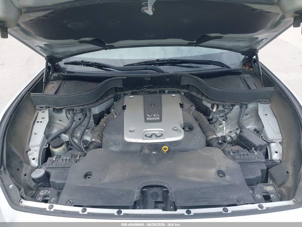 2016 INFINITI QX70