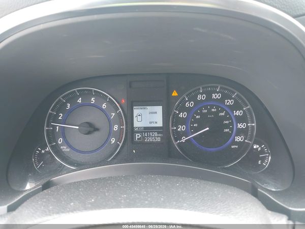 2016 INFINITI QX70