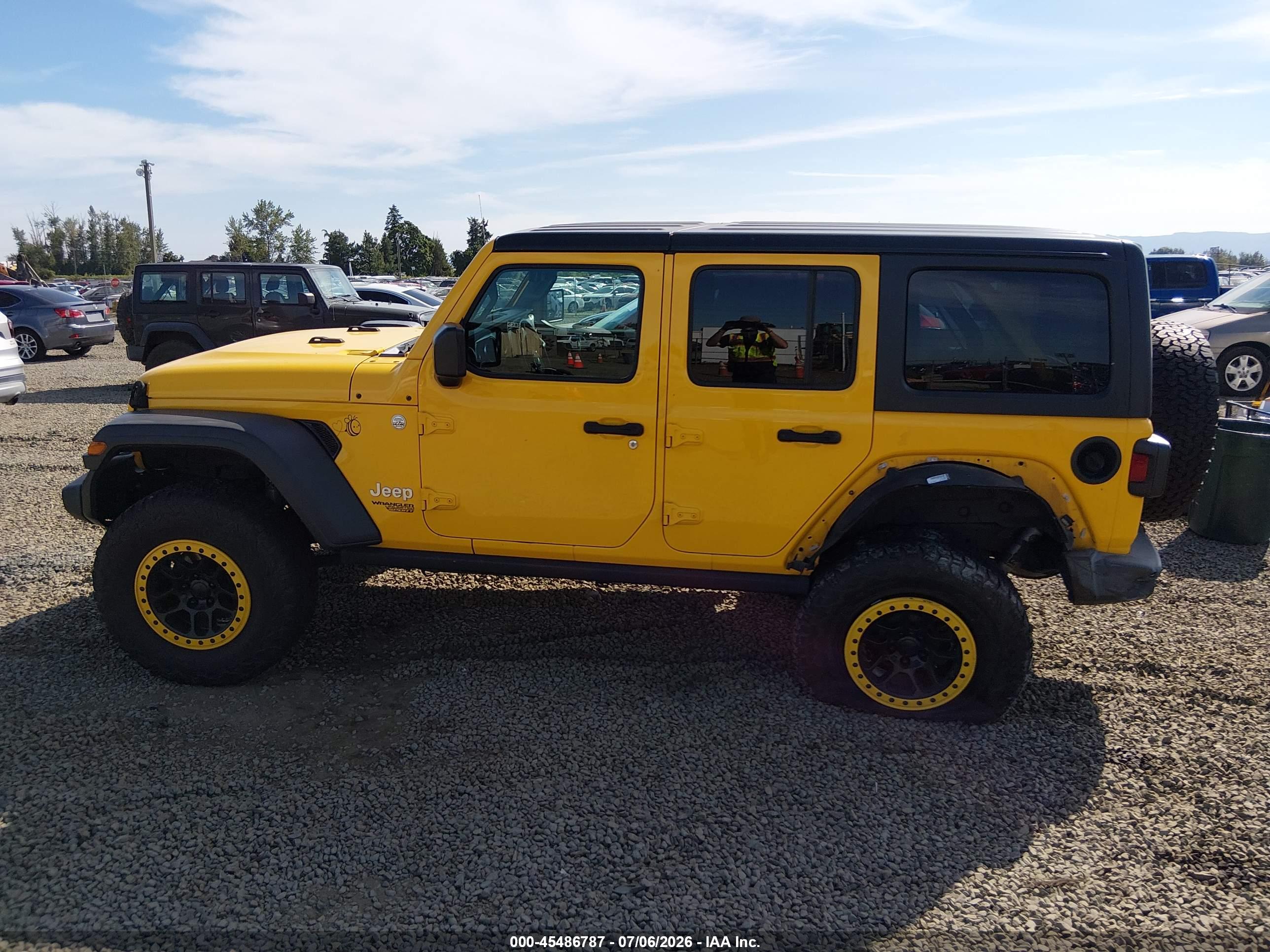 2018 JEEP WRANGLER UNLIMITED SPORT 4X4