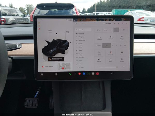 2025 TESLA MODEL Y