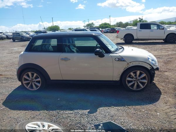 2012 MINI COOPER S