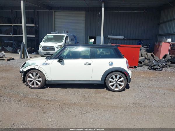 2012 MINI COOPER S