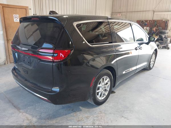 2023 CHRYSLER PACIFICA TOURING L