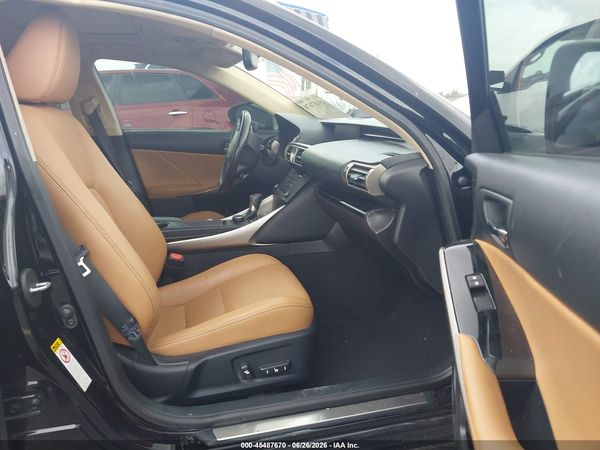 2016 LEXUS IS 300