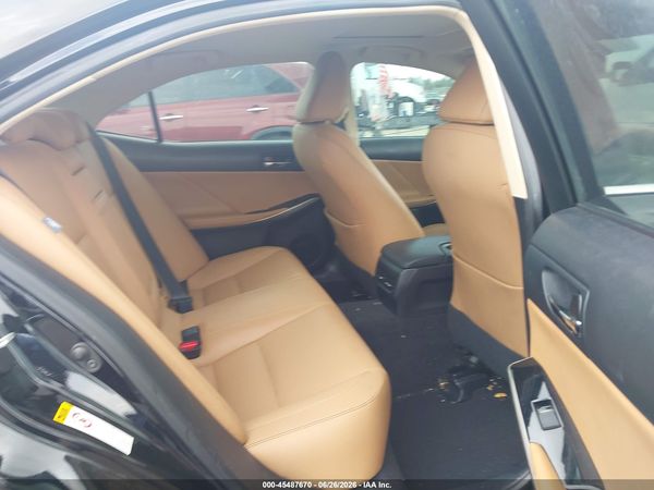 2016 LEXUS IS 300