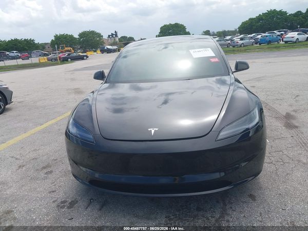 2025 TESLA MODEL 3