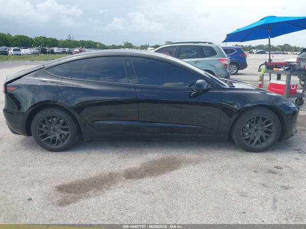 2025 TESLA MODEL 3