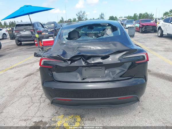 2025 TESLA MODEL 3