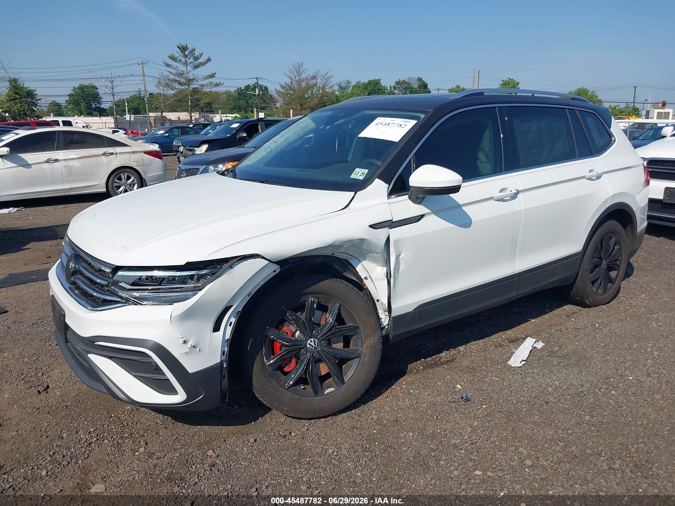 2024 VOLKSWAGEN TIGUAN — I2
