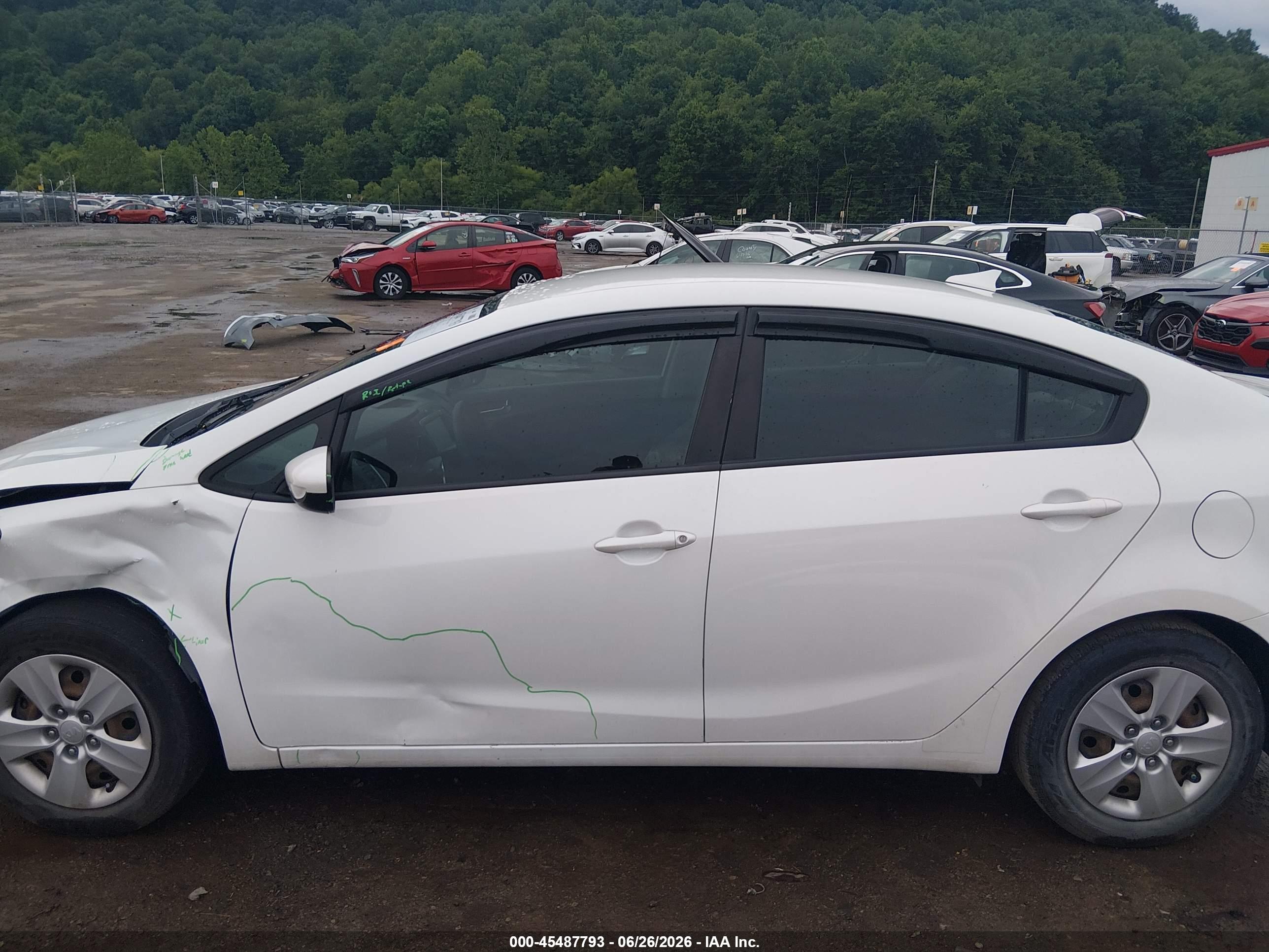 2018 KIA FORTE LX