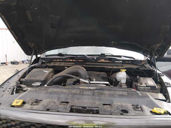 2018 RAM 1500 EXPRESS  4X4 5'7 BOX