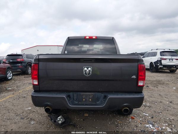 2018 RAM 1500 EXPRESS  4X4 5'7 BOX