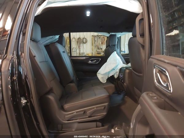 2023 CHEVROLET SUBURBAN 4WD RST — I8