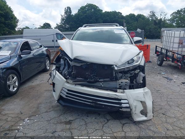 2018 TOYOTA HIGHLANDER XLE