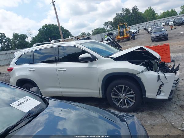 2018 TOYOTA HIGHLANDER XLE