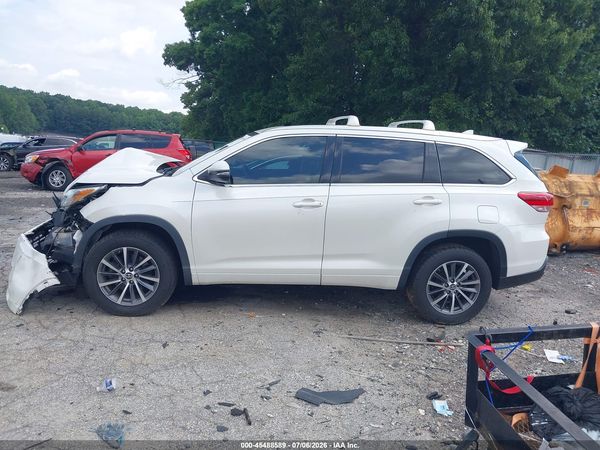 2018 TOYOTA HIGHLANDER XLE