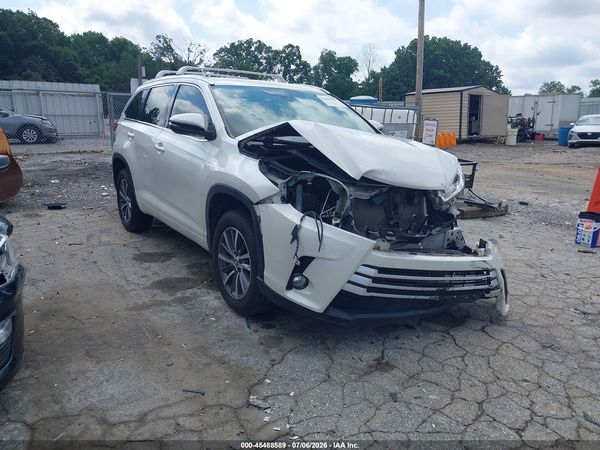 2018 TOYOTA HIGHLANDER XLE