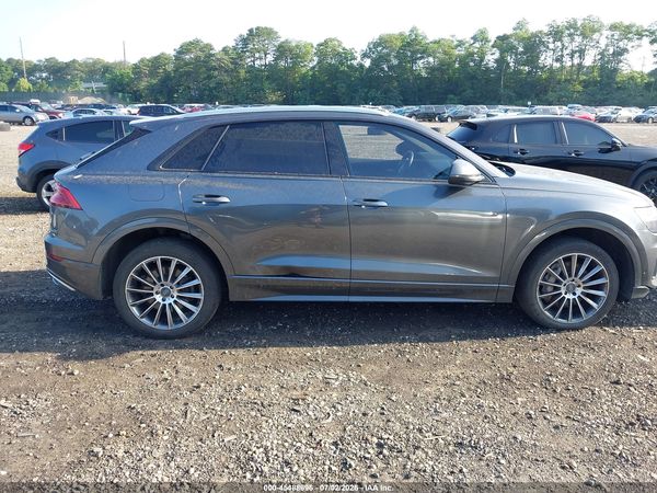 2019 AUDI Q8 55 PREMIUM