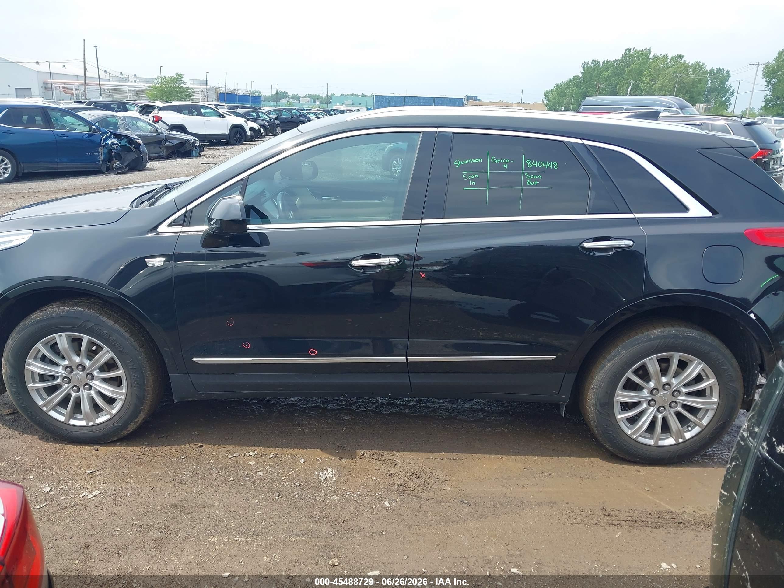 2017 CADILLAC XT5 STANDARD