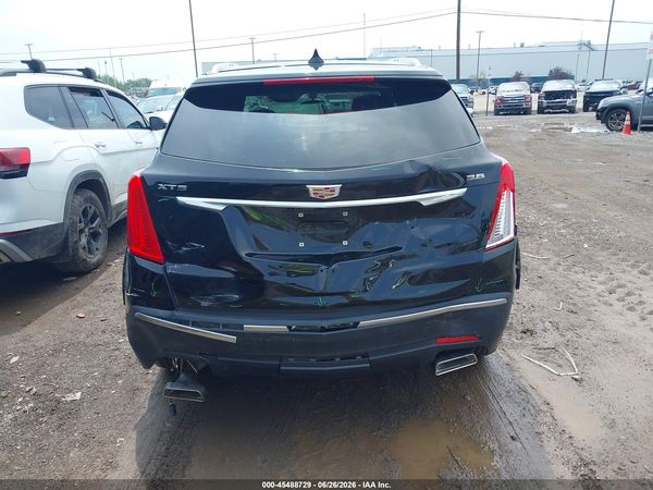 2017 CADILLAC XT5 STANDARD