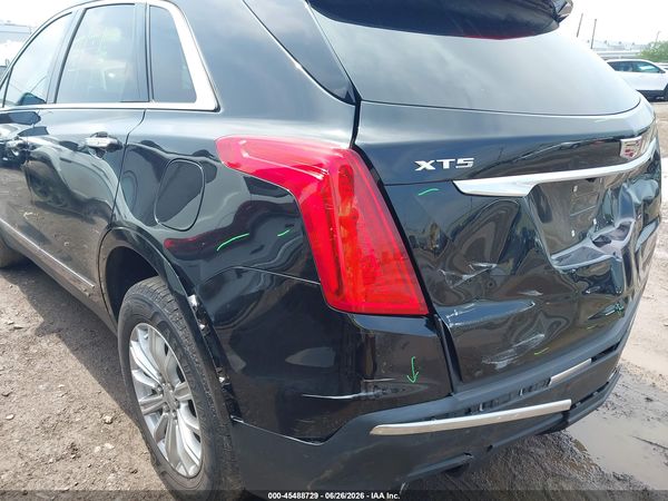 2017 CADILLAC XT5 STANDARD