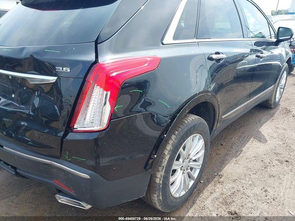 2017 CADILLAC XT5 STANDARD