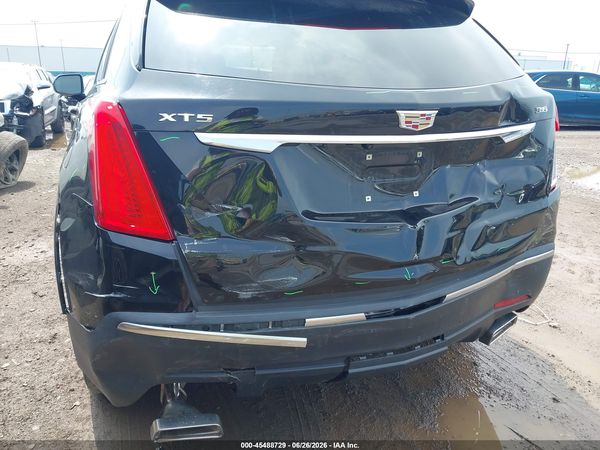 2017 CADILLAC XT5 STANDARD