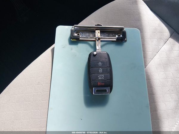 2016 KIA SORENTO 2.4L LX